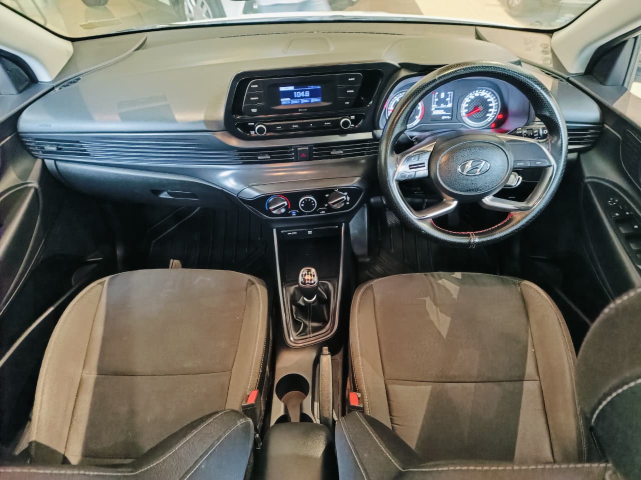 HYUNDAI