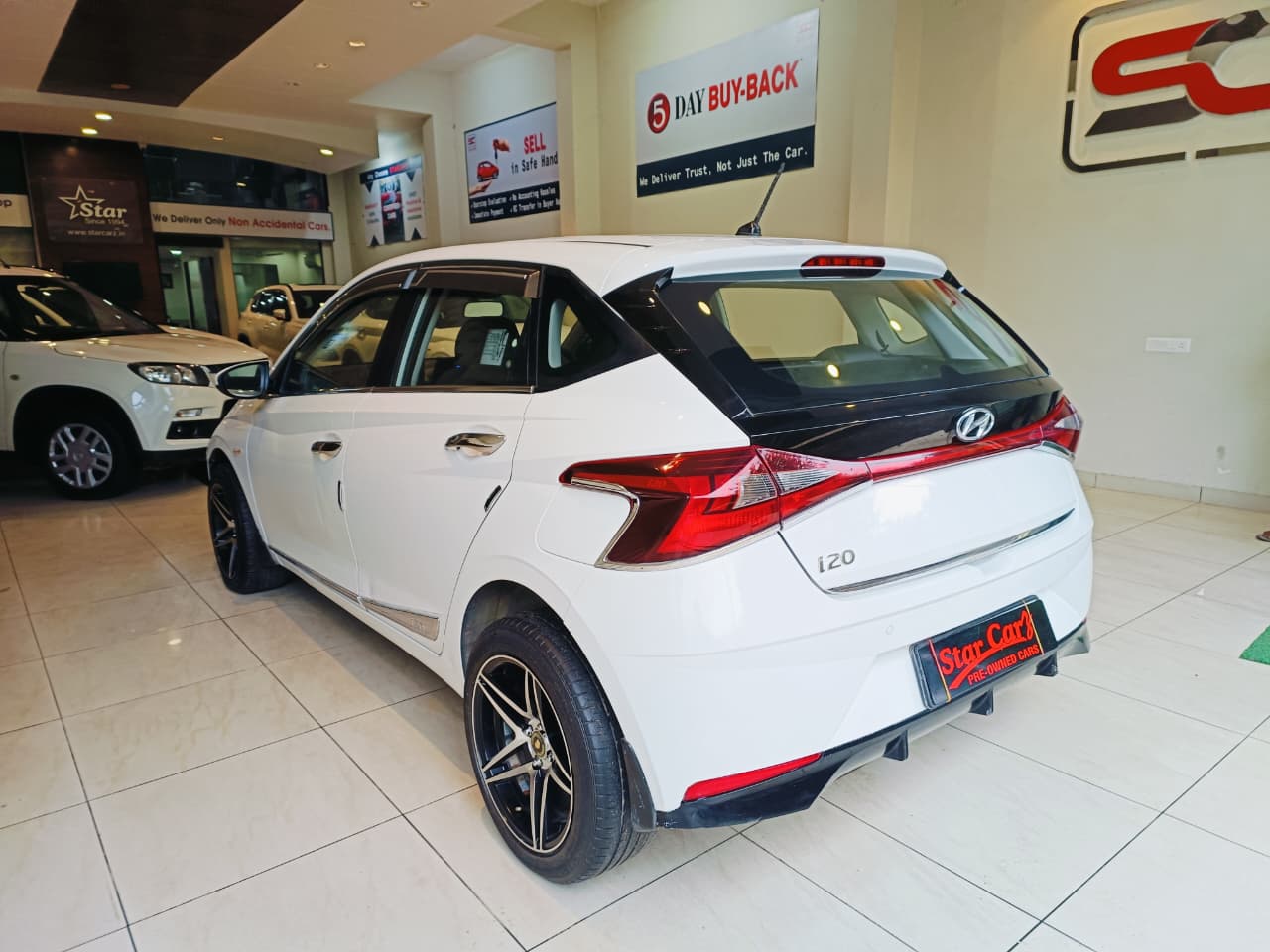 HYUNDAI