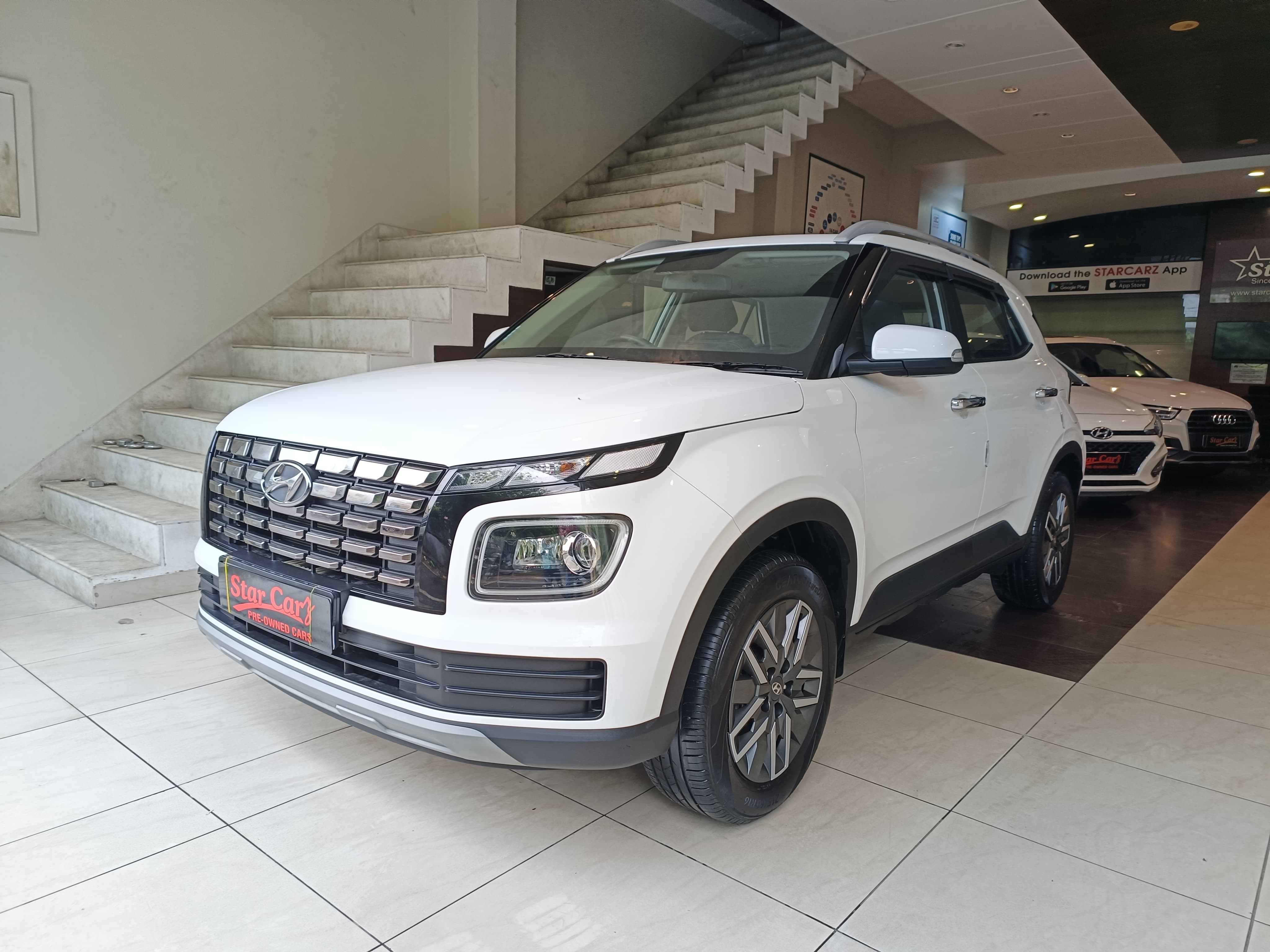 HYUNDAI