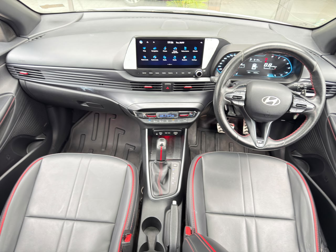 HYUNDAI