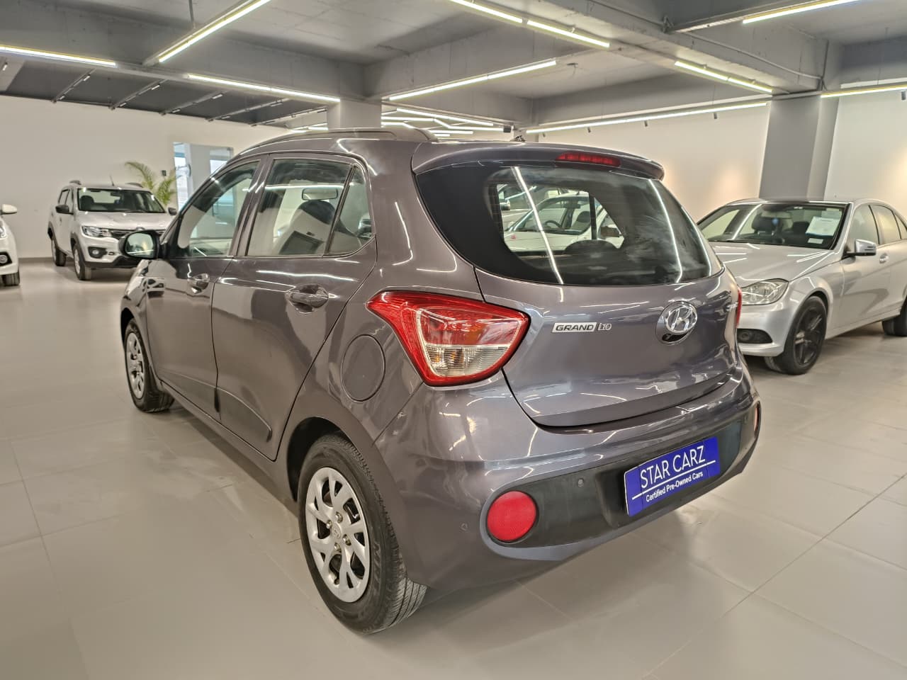 HYUNDAI