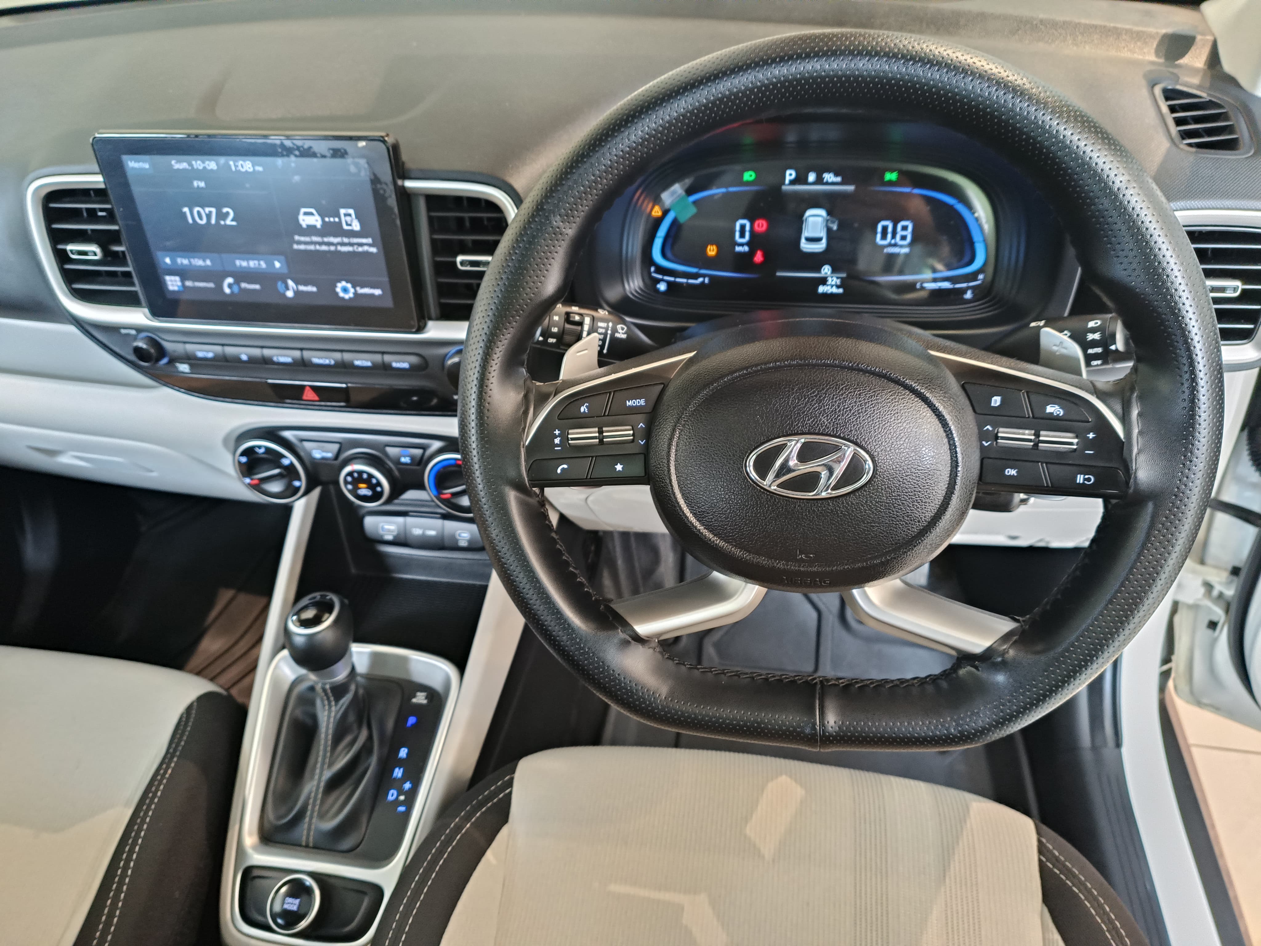 HYUNDAI