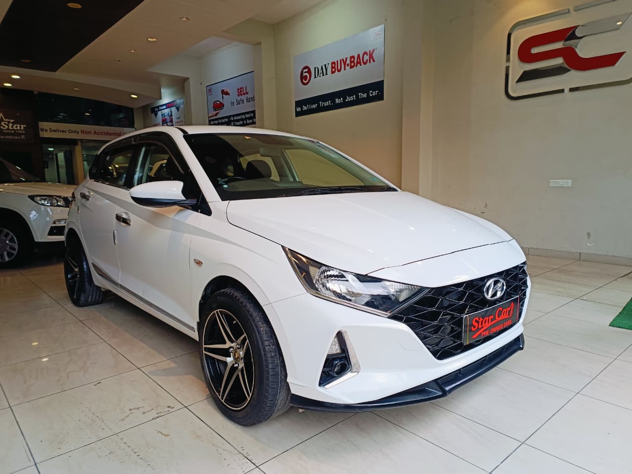 HYUNDAI
