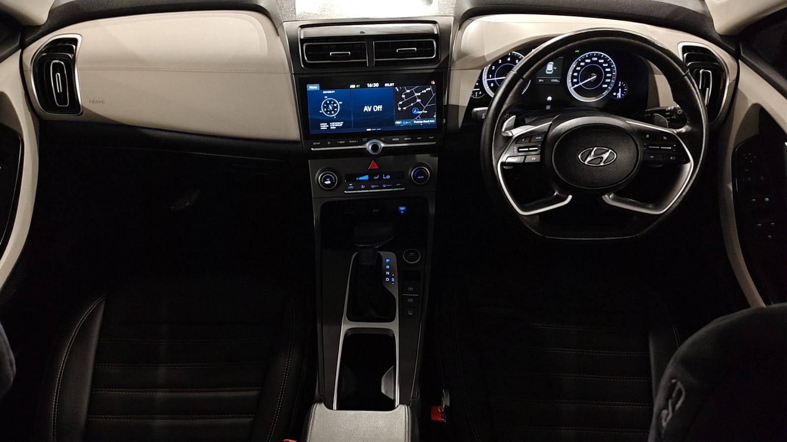 HYUNDAI